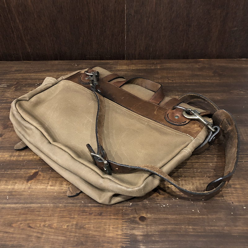 Filson Vintage Field Shoulder Bag Tan x Light Brown Leather