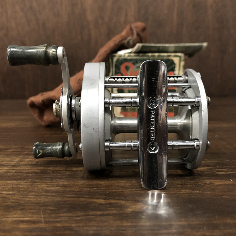 Pflueger Supreme 1573 Direct Bait Reel With Box Pouch Paper