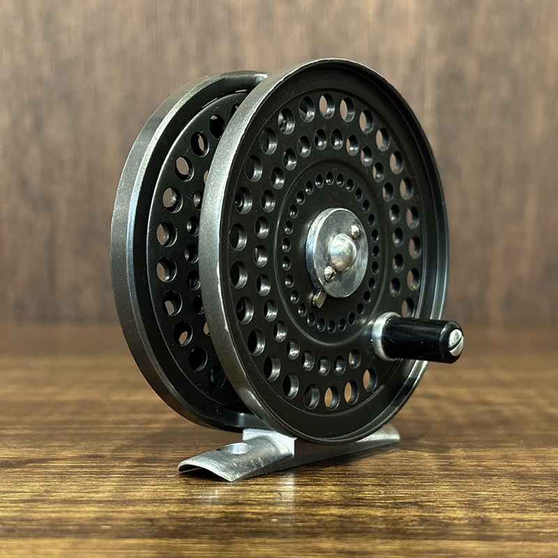 Orvis CFO III Screw Back Early Fly Fishing Reel With Suede Leather