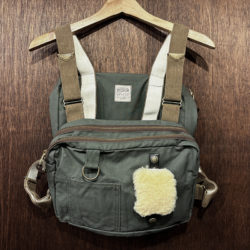 Filson Fishing Tackle Chest Pack Vest Brown Tape Talon Zip OD Vintage Old Model Mint フィルソン フライフィッシング タックル チェスト パック  オリーブドラブ ビンテージ ブラウンテープ タロンジップ レギュラーサイズ オリジナル ミントコンディション