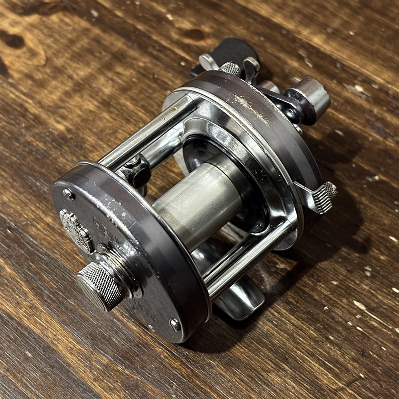 Abu Ambassadeur 5500C Blue Gray Bait Casting Reel Fn740102 アブ