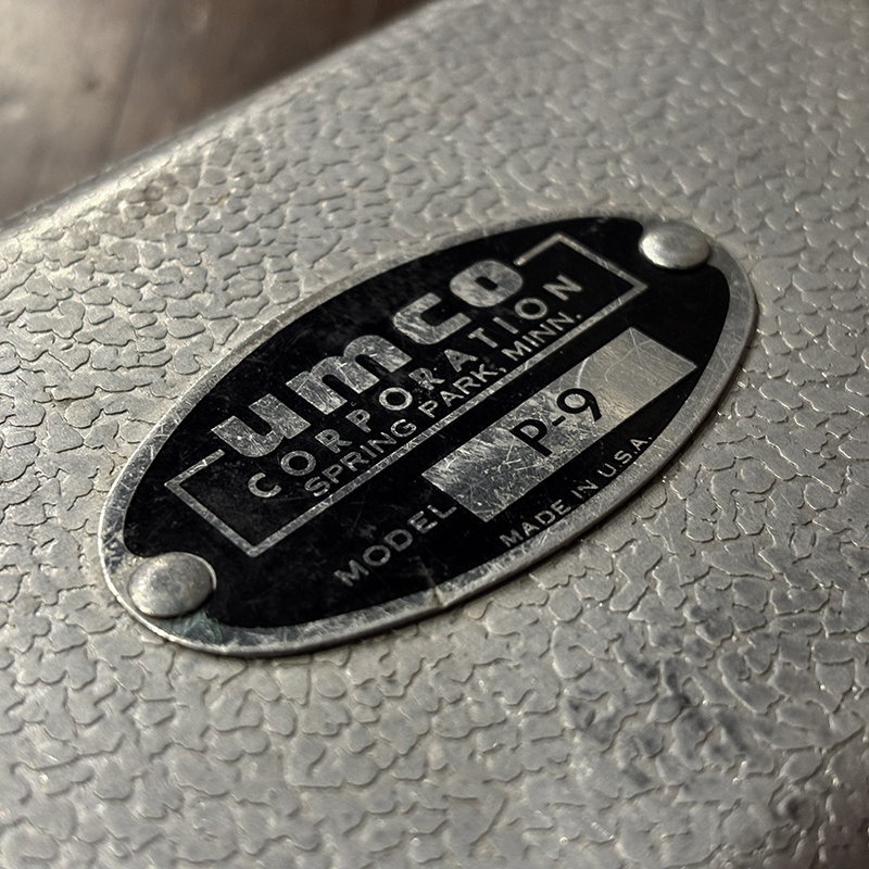 Umco P-9 Aluminum Fishing Lure Fly Box