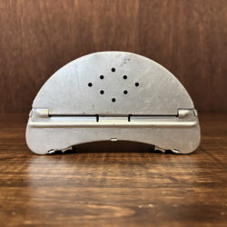 Vintage Aluminum Waist Mount Bait box Case Metal Fishing Box アルミニウム ベイトボックス ウェスト ベルト取付 三日月型 餌入れ ルアー オールドボックス ビンテージ オールド オリジナル グッドコンディション