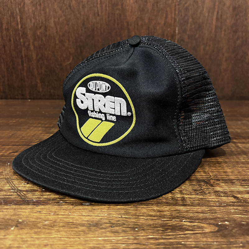 Dupont Stren Fishing Line Sports Fishing Mesh Cap Snap Back Free Size Black Made in USA Mint デュポン ストレーン フィッシングライン スポーツ フィッシング メッシュキャップ スナップバック ブラック ゴールド ビンテージ 米国製 ミントコンディション